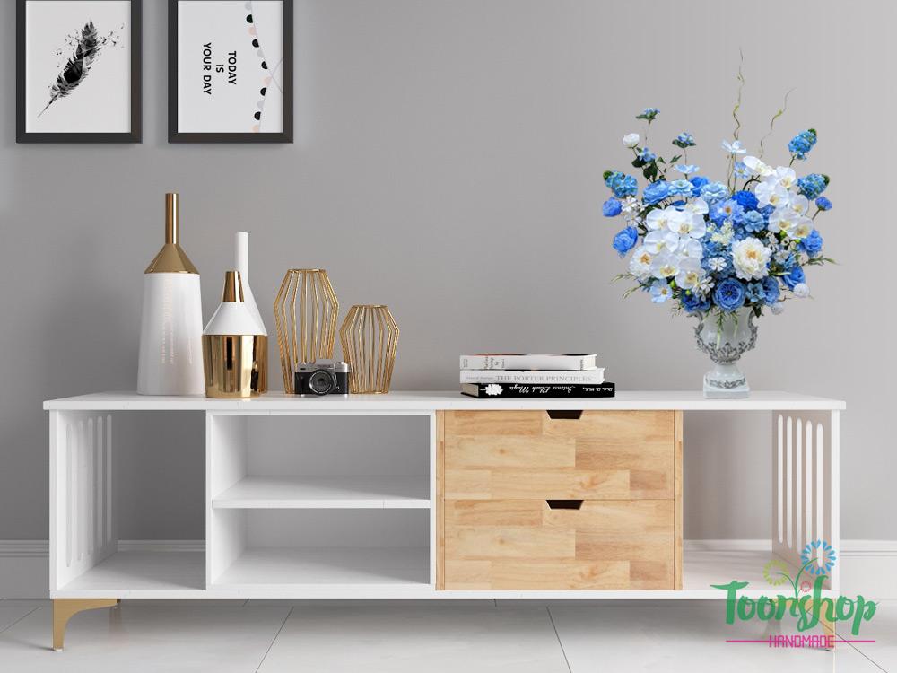 Bình hoa trang trí bầy trên kệ