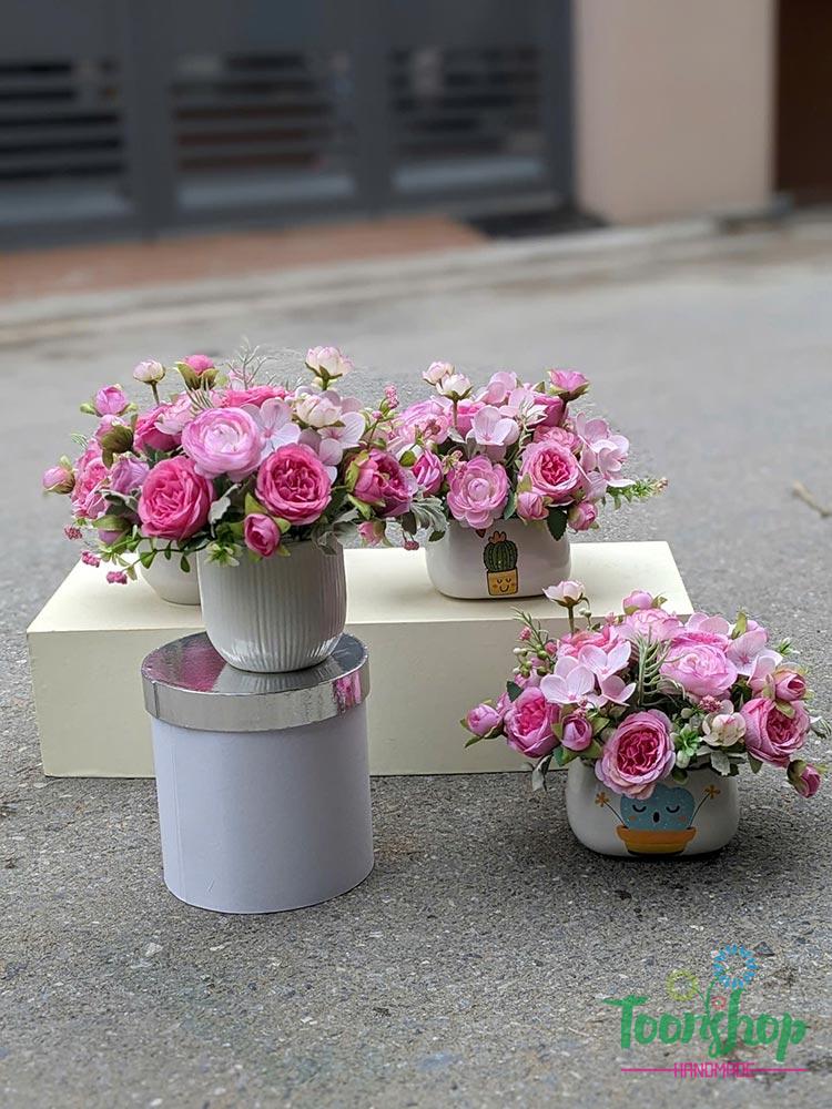 Lọ hoa lụa trang trí để bàn