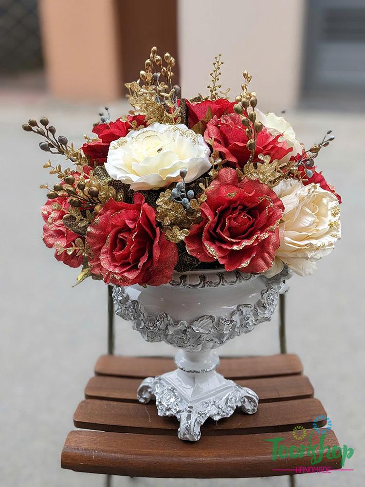 Bình hoa hồng kim tuyến màu đỏ mix trắng
