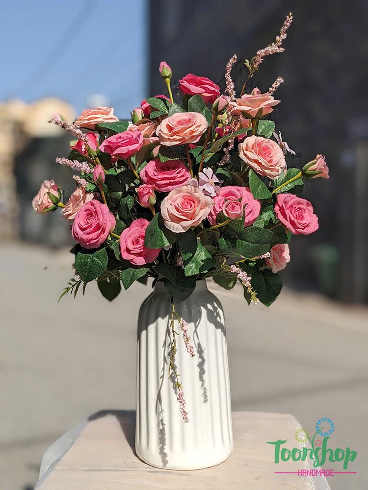 Mẫu hoa sử dụng hoa lụa cao cấp và bình gốm cao cấp