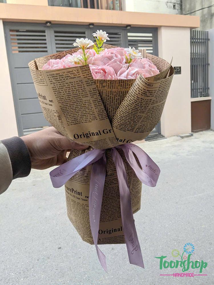 Bó hoa hồng giấy nhún phong cách cổ điển