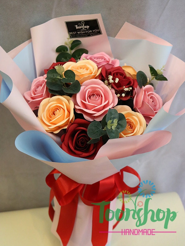 Bó hồng giấy 18 bông Gửi Trọn Niềm Tin 01