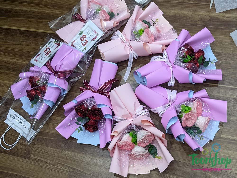 Set bó hoa nhũ 3 bông kèm túi thiệp màu đỏ và hồng
