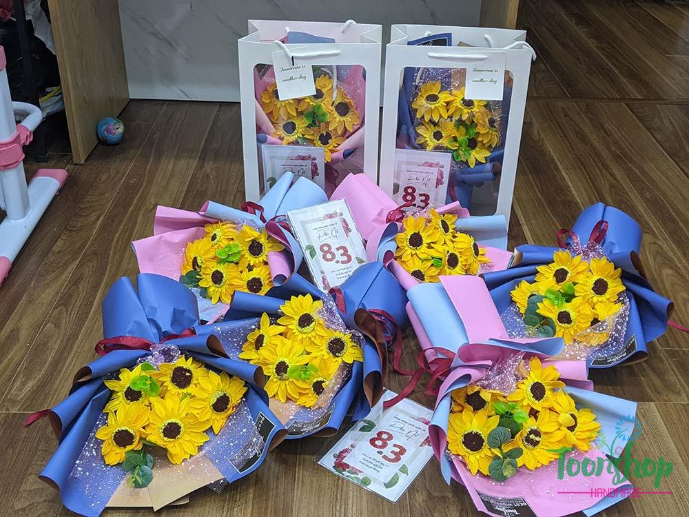 Set bó hoa sáp hướng dương 5 bông