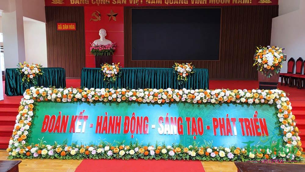 hoa để bàn đại hội