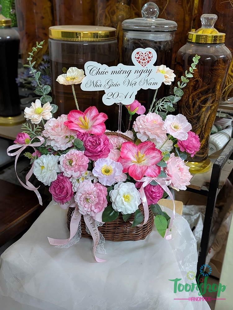 Lẵng hoa chúc mừng cỡ vừa