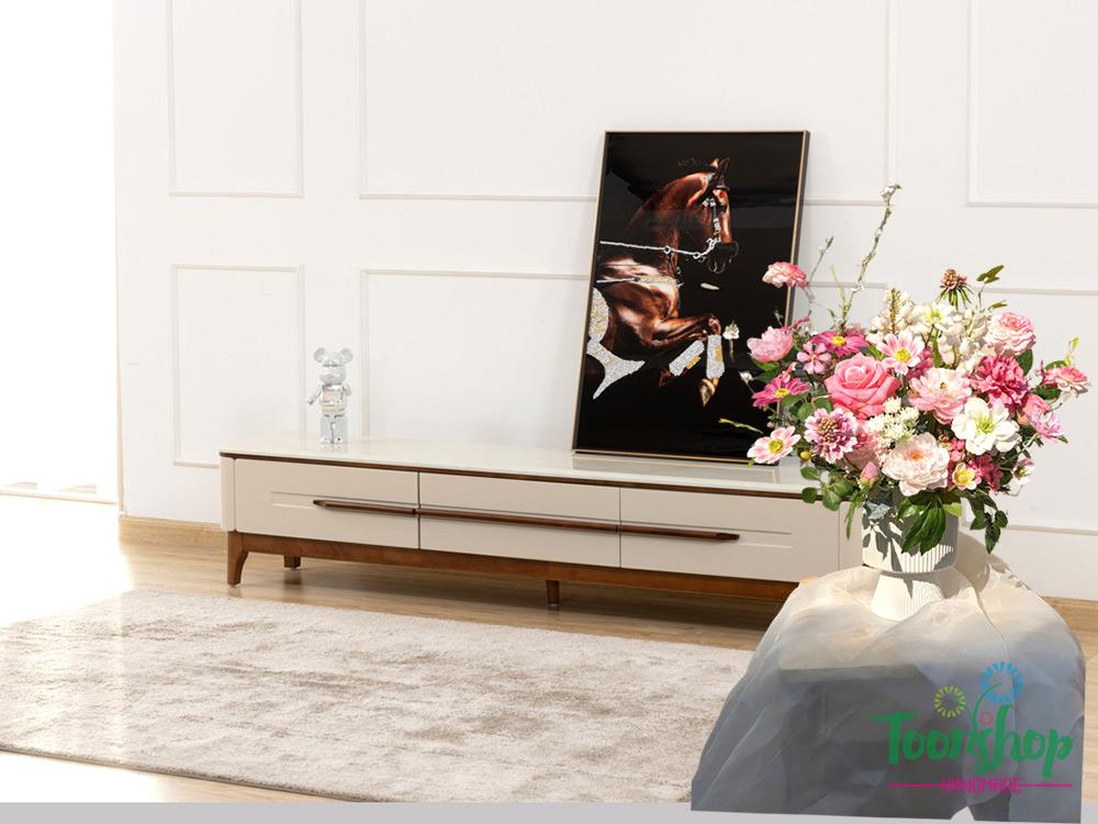 Phối cảnh bình hoa lụa cao cấp tone hồng