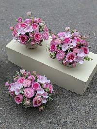 Bình hoa để bàn chất liệu hoa lua