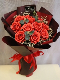 Bó hồng giấy 18 bông đỏ tươi 01