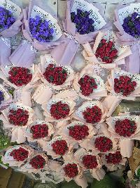 Bó hoa hồng sáp đẹp theo phong cách hiện đại