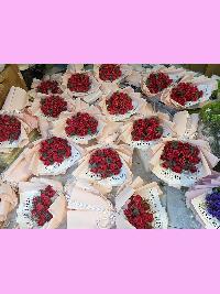 Bó hoa hồng sáp đẹp theo phong cách hiện đại