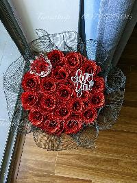 Bó hoa nhũ tròng 20 bông màu đỏ lưới đen
