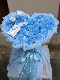 Bó hoa nhũ trái tim 28 bông màu xanh dương