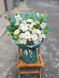 Bó hoa đẹp mix hoa sáp thơm và hoa lụa