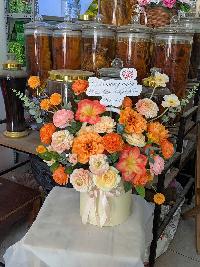 Giỏ hoa lụa khai trương màu cam