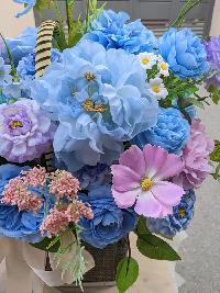 Lẵng hoa lụa mừng khai trương màu xanh biển mix tím