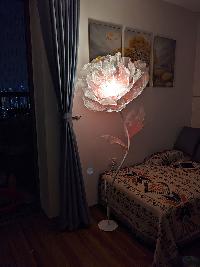 Hoa trang trí phòng khách, phòng ngủ có đèn led