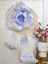 Bông hoa giấy trang trí tường decor văn phòng