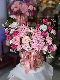 Lẵng hoa lụa tone màu hồng tươi mới
