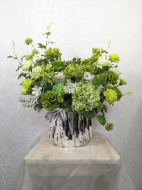 Lẵng hoa lụa màu xanh cốm