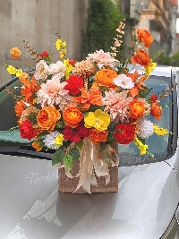 Lăng hoa lụa thiết kế tone vàng cam