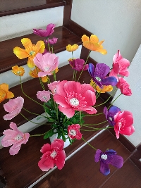 Lọ hoa con bướm xuân 02