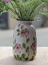 Bình hoa cánh bướm màu hồng