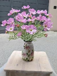 Bình hoa cánh bướm màu hồng