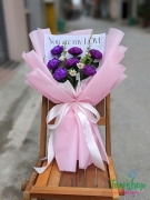 Bó hoa hồng giấy nhún 7 bông màu tím