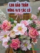 Giỏ hoa chúc mừng chất liệu hoa lụa cao cấp