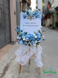 Kệ hoa chúc mừng khai trương màu xanh dương