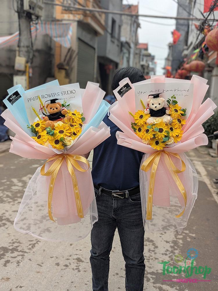 Bó hoa gấu tốt nghiệp