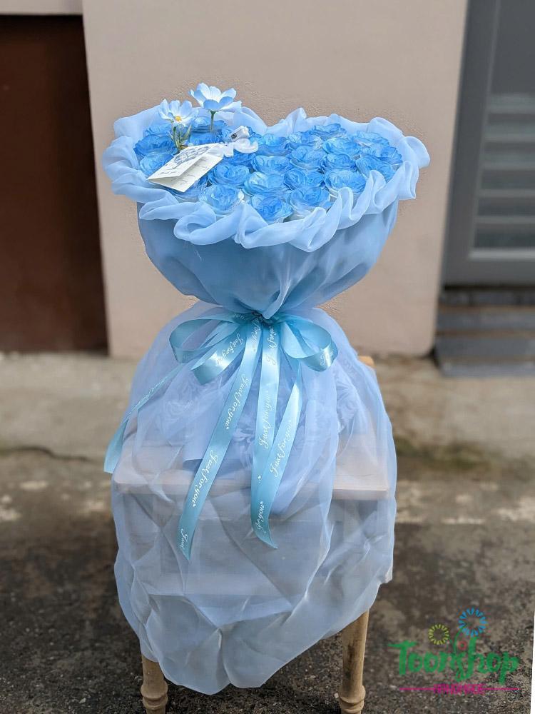 Bó hoa nhũ trái tim 28 bông màu xanh dương