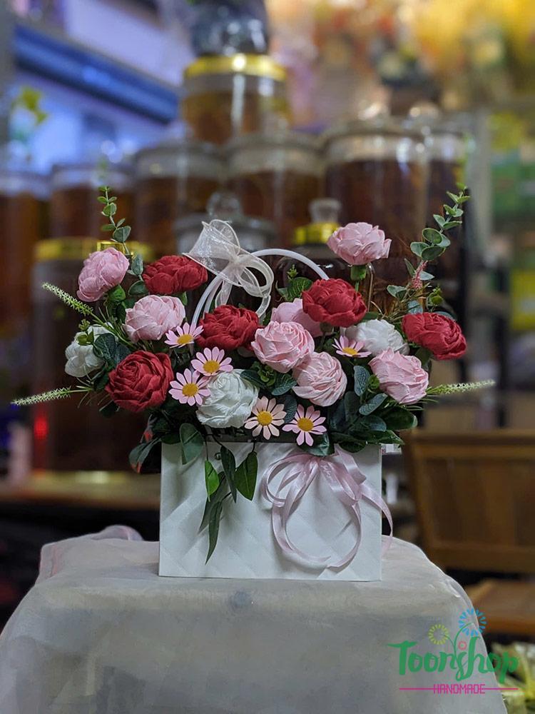 Lẵng hoa giấy nhún cỡ nhỏ 15 bông