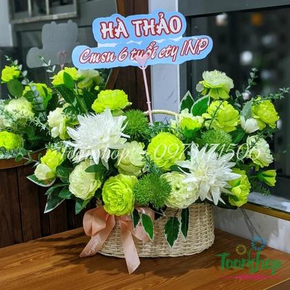 Lẵng hoa lụa tone xanh lá cỡ vừa