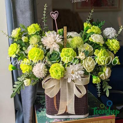 Lẵng hoa lụa tone xanh lá Green Love